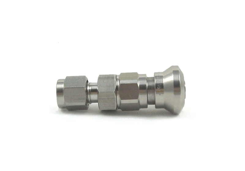 QC-03中體